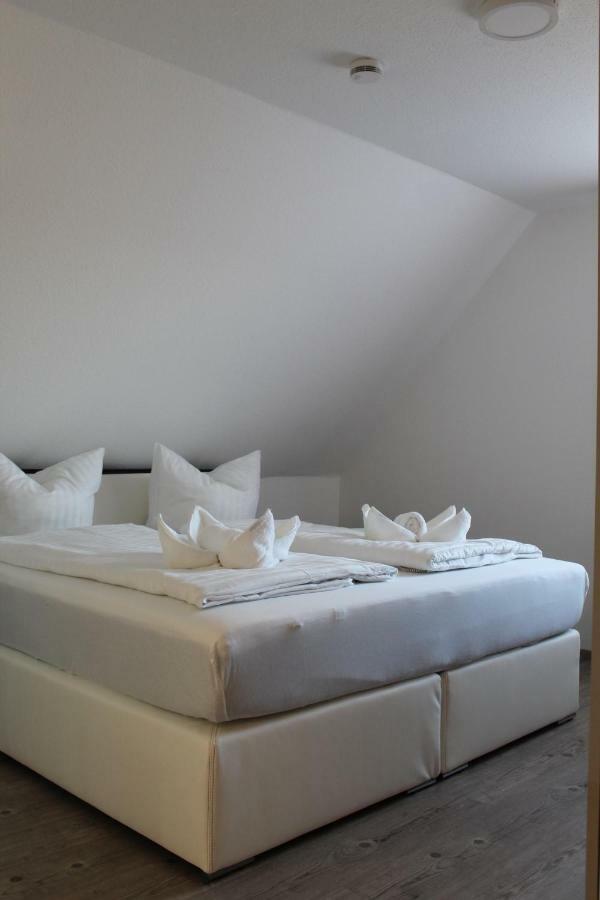 Gastehaus Hubertushof - 24H Check-In Hotel Hausen  Exterior foto